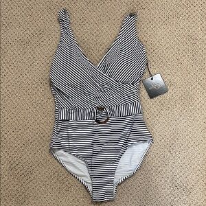 NEW NipTuck Sorrento Navy Belted Jean Ring Front Tummy Control Swimsuit 6
